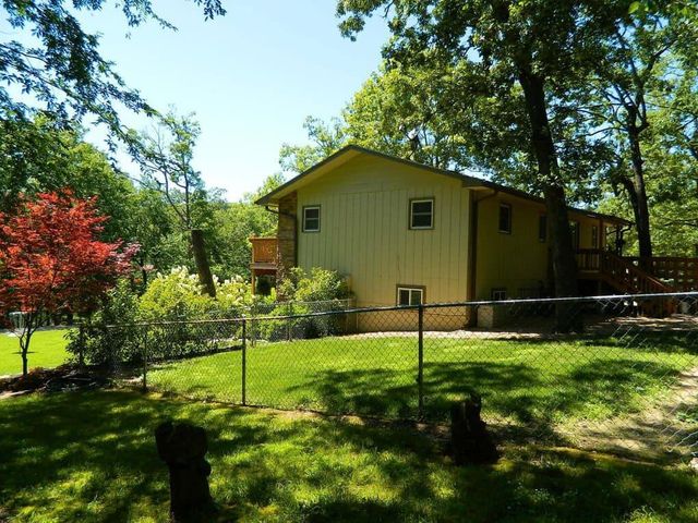 60 Montego Drive, Kimberling City, MO 65686