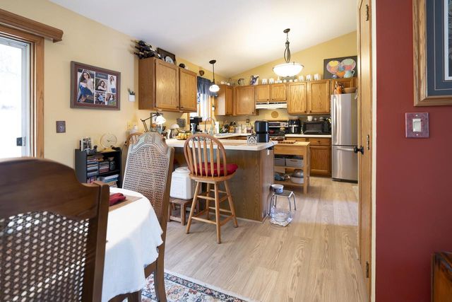 204 Cambridge AVENUE, Waukesha, WI 53188