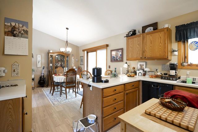204 Cambridge AVENUE, Waukesha, WI 53188