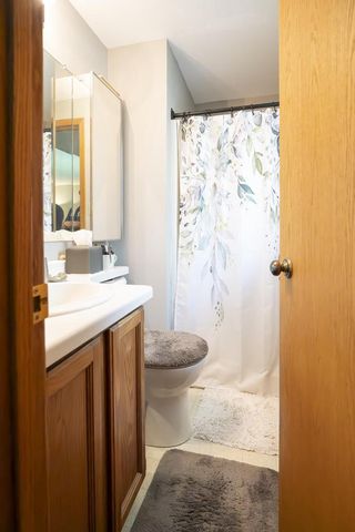 204 Cambridge AVENUE, Waukesha, WI 53188