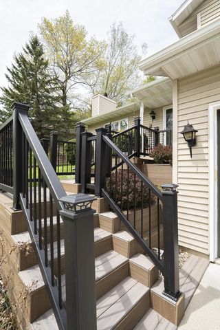 204 Cambridge AVENUE, Waukesha, WI 53188