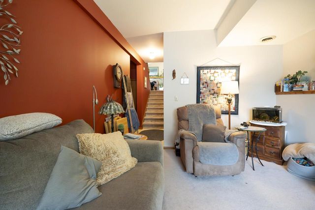 204 Cambridge AVENUE, Waukesha, WI 53188