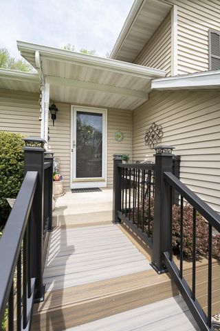 204 Cambridge AVENUE, Waukesha, WI 53188