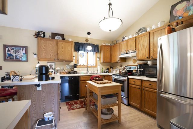 204 Cambridge AVENUE, Waukesha, WI 53188