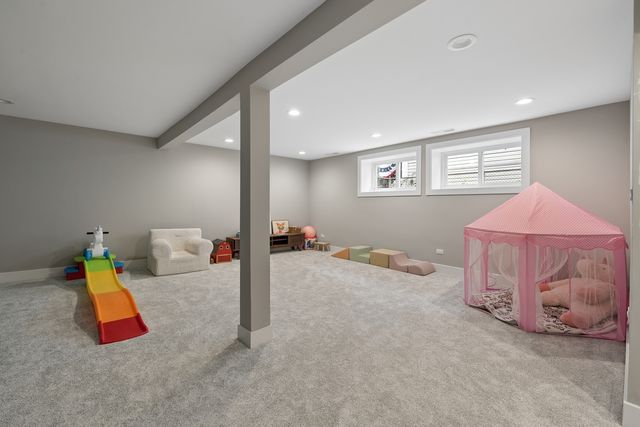 6028 N Newburg Avenue, Chicago, IL 60631