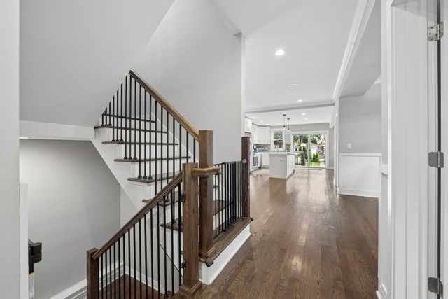 6028 N Newburg Avenue, Chicago, IL 60631