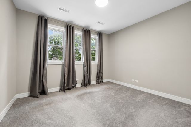 6028 N Newburg Avenue, Chicago, IL 60631