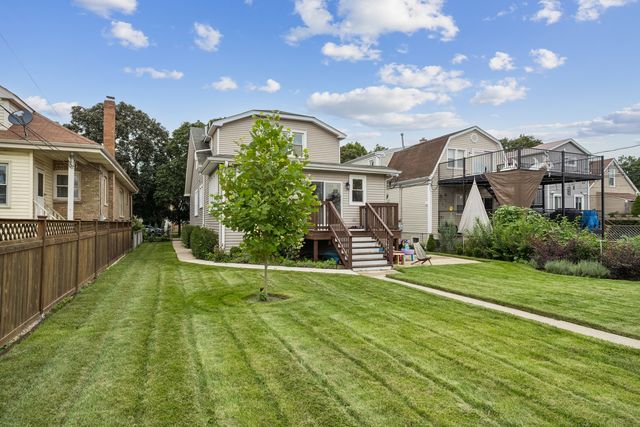 6028 N Newburg Avenue, Chicago, IL 60631