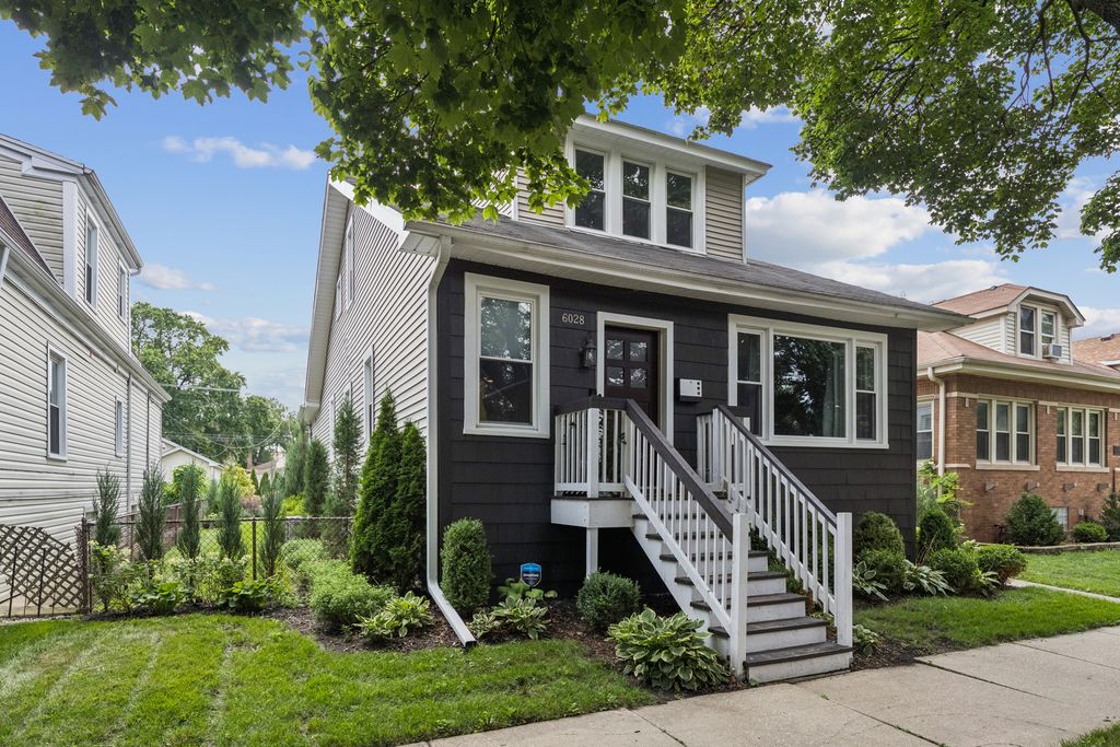 6028 N Newburg Avenue, Chicago, IL 60631