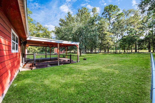 214 County Road 347 S, Cleveland, TX 77327