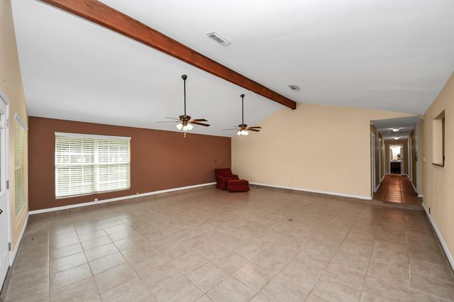 214 County Road 347 S, Cleveland, TX 77327