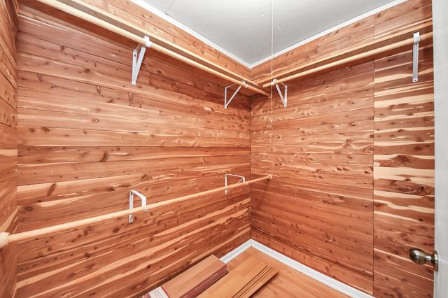 214 County Road 347 S, Cleveland, TX 77327