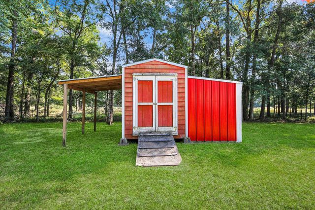 214 County Road 347 S, Cleveland, TX 77327