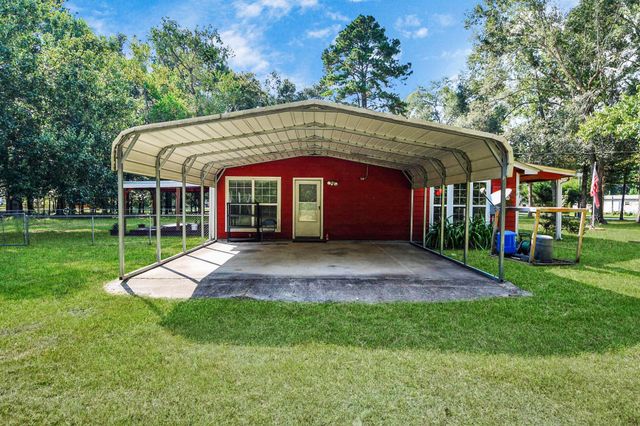 214 County Road 347 S, Cleveland, TX 77327