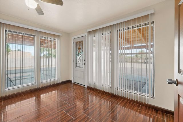 4008 Flora Vista Avenue SW, Albuquerque, NM 87121