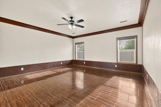 4008 Flora Vista Avenue SW, Albuquerque, NM 87121