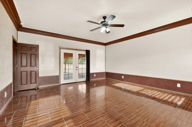 4008 Flora Vista Avenue SW, Albuquerque, NM 87121