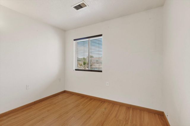 4008 Flora Vista Avenue SW, Albuquerque, NM 87121