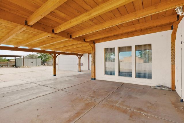 4008 Flora Vista Avenue SW, Albuquerque, NM 87121