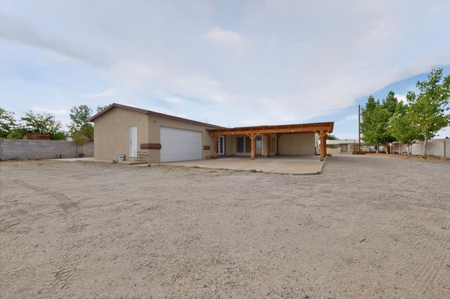 4008 Flora Vista Avenue SW, Albuquerque, NM 87121