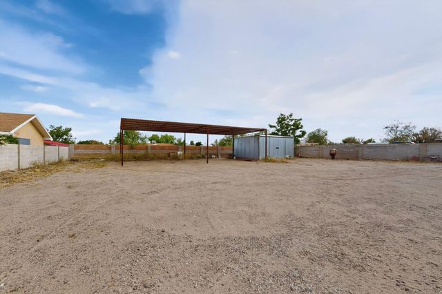 4008 Flora Vista Avenue SW, Albuquerque, NM 87121