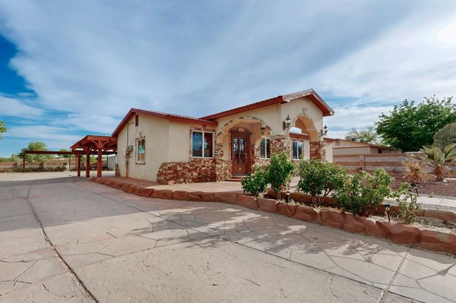 4008 Flora Vista Avenue SW, Albuquerque, NM 87121