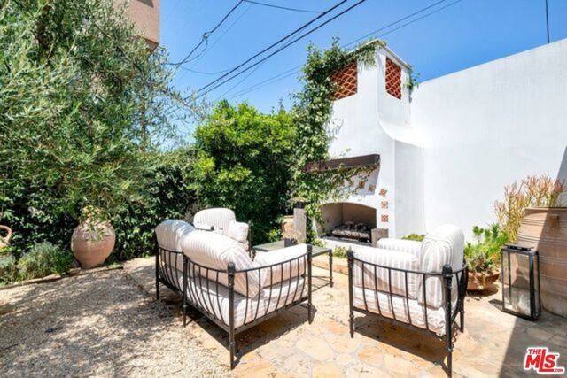 816 N Mccadden Place, Los Angeles, CA 90038