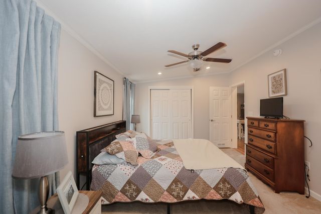 11 Hagop Road, Salem, NH 03073