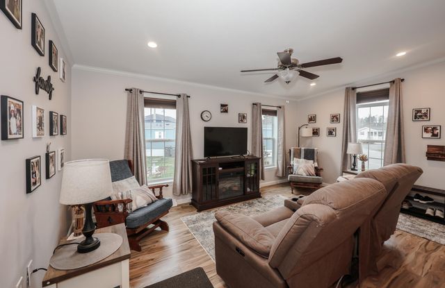 11 Hagop Road, Salem, NH 03073