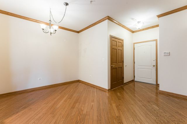 1251 W LAKE Street 103, Addison, IL 60101