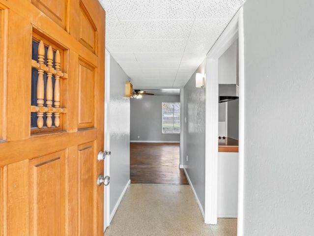 5491 E Dakota Avenue, Fresno, CA 93727