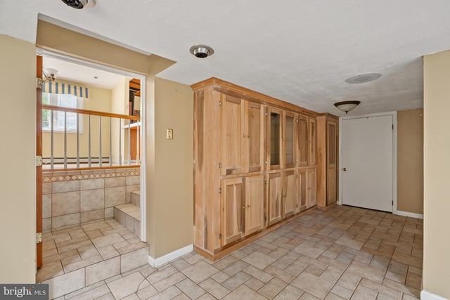 2 SAINT PATS CIR, Elkton, MD 21921