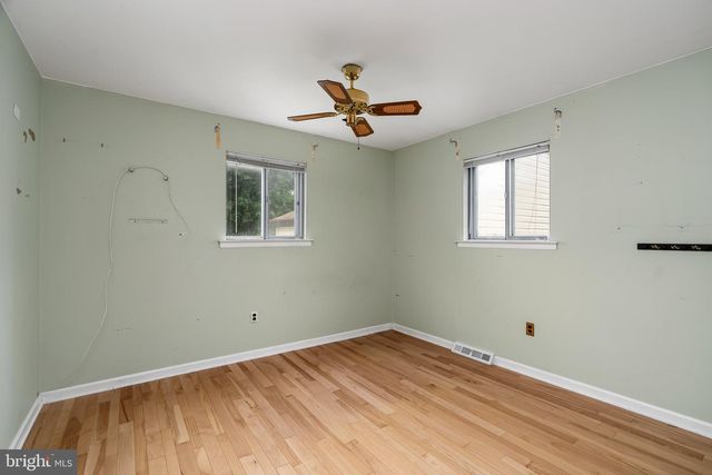 2 SAINT PATS CIR, Elkton, MD 21921