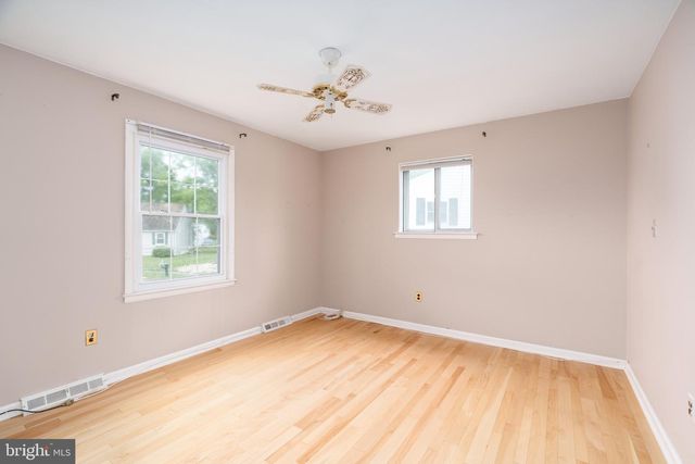 2 SAINT PATS CIR, Elkton, MD 21921