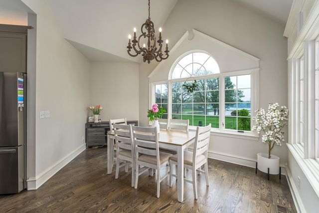 116 N Rainbow Lake Rd, Wichita, KS 67235