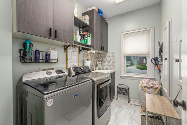 116 N Rainbow Lake Rd, Wichita, KS 67235