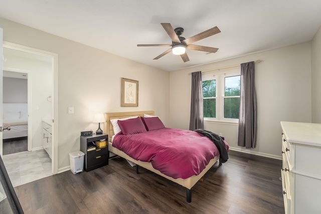 116 N Rainbow Lake Rd, Wichita, KS 67235