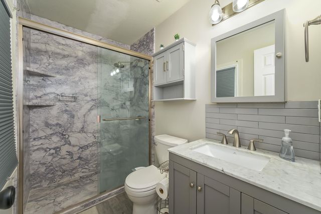 116 N Rainbow Lake Rd, Wichita, KS 67235