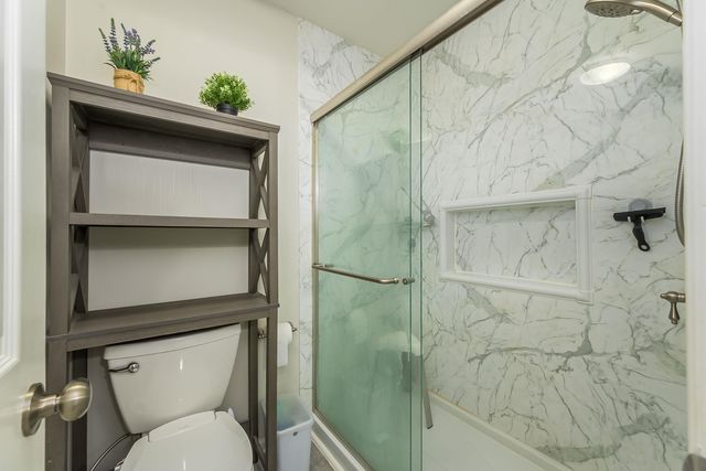 116 N Rainbow Lake Rd, Wichita, KS 67235