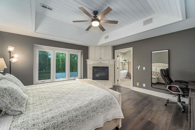 116 N Rainbow Lake Rd, Wichita, KS 67235