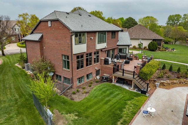 116 N Rainbow Lake Rd, Wichita, KS 67235