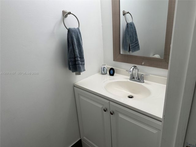 9849 S Riverside Drive 8-26, Coral Springs, FL 33071