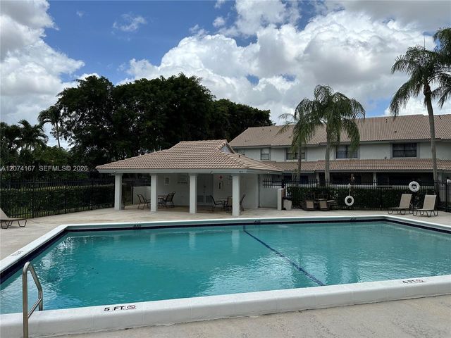 9849 S Riverside Drive 8-26, Coral Springs, FL 33071