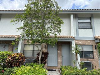 9849 S Riverside Drive 8-26, Coral Springs, FL 33071