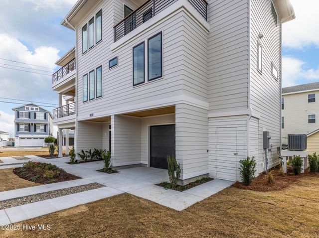 1107 Fort Fisher Boulevard N, Kure Beach, NC 28449