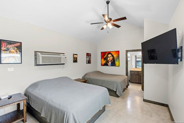 1723 Mountain Valley, Concan, TX 78838