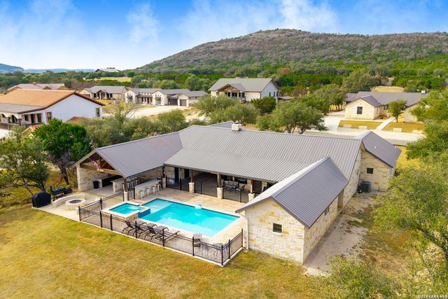 1723 Mountain Valley, Concan, TX 78838