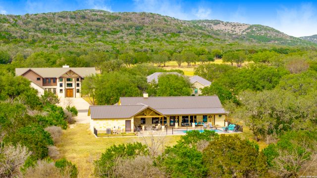 1723 Mountain Valley, Concan, TX 78838