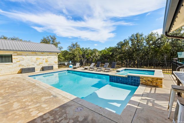 1723 Mountain Valley, Concan, TX 78838