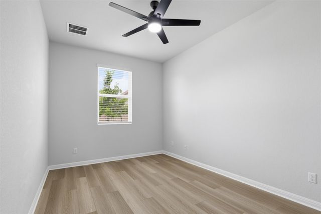 206 Palo Brea LOOP, Hutto, TX 78634